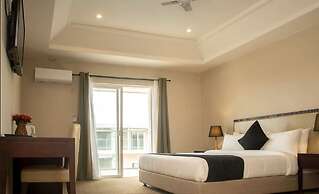 Royal Ambassador Hotel