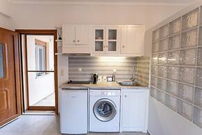 Eressian Lodgings Apartments