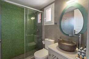 Eressian Lodgings Apartments