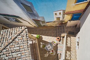 Eressian Lodgings Apartments