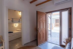 Eressian Lodgings Apartments