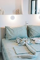 Eressian Lodgings Apartments