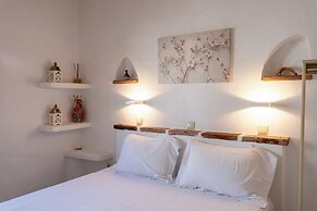 Eressian Lodgings Apartments