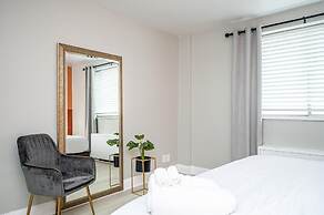 ATL downtown 2BR King Bed FREE parking