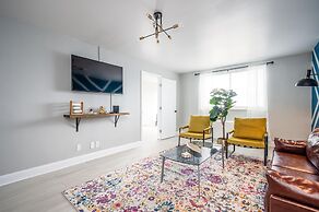 ATL downtown 2BR King Bed FREE parking