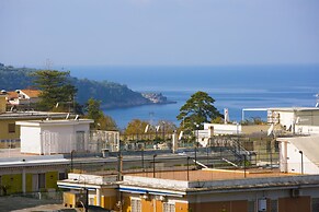 Estate4home - Casa Miramare