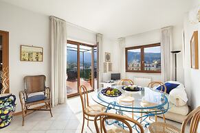 Estate4home - Casa Miramare