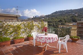 Estate4home - Casa Miramare