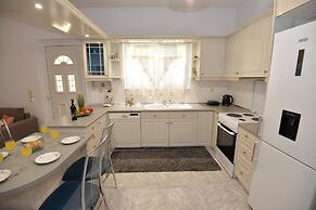 Nina s Apt in Ialysos Near the Beach