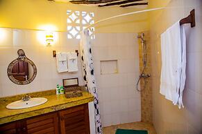 Serenity Villa - 8min Escape in Diani Beach