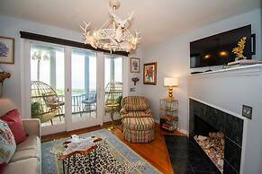 708 Ocean Cottage Beach Home