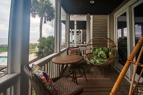 708 Ocean Cottage Beach Home
