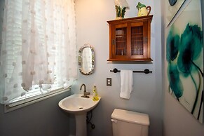 708 Ocean Cottage Beach Home