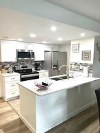 Grand Family 3BD Condo Apartment Near Disney Parks 5