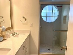 Grand Family 3BD Condo Apartment Near Disney Parks 5