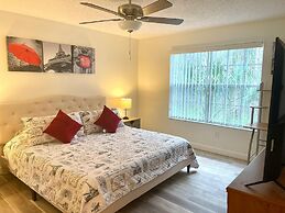 Grand Family 3BD Condo Apartment Near Disney Parks 5