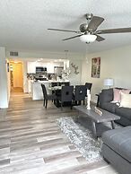 Grand Family 3BD Condo Apartment Near Disney Parks 5