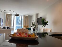 Amazing Condo at Icon Brickell With Pool