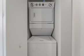 Amazing Condos at Icon Brickell With Pool