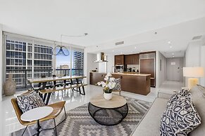 Amazing Condos at Icon Brickell With Pool