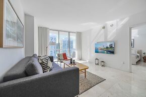 Amazing Condos at Icon Brickell With Pool