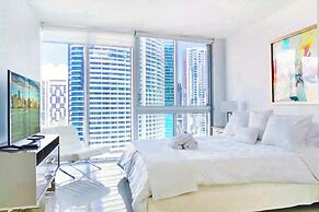 Amazing Condos at Icon Brickell With Pool