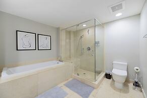 Amazing Condos at Icon Brickell With Pool