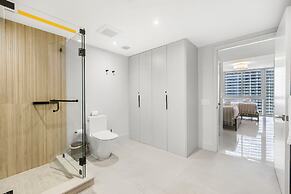 Amazing Condos at Icon Brickell With Pool