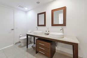 Amazing Condos at Icon Brickell With Pool