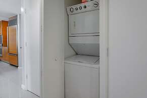 Amazing Condos at Icon Brickell With Pool