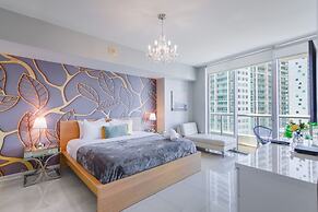 Amazing Condos at Icon Brickell With Pool