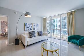 Amazing Condo at Icon Brickell With Pool