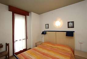 Cozy 2 Bedroom Apartment Facing the sea