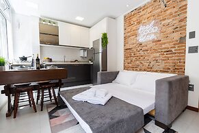 Estúdio Moderno com AC e Wi-fi