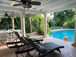 Beautiful And Comfortable Home and studios