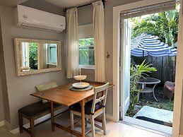 Beautiful And Comfortable Home and studios