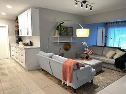 Beautiful And Comfortable Home and studios