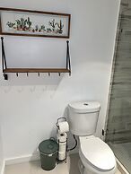 Beautiful And Comfortable Home and studios