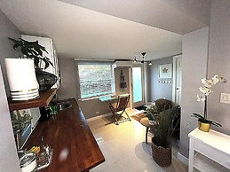 Beautiful And Comfortable Home and studios