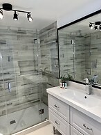 Beautiful And Comfortable Home and studios