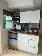 Beautiful And Comfortable Home and studios