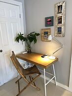 Beautiful And Comfortable Home and studios