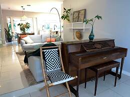 Beautiful And Comfortable Home and studios