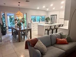 Beautiful And Comfortable Home and studios