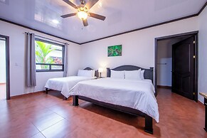 Serenity Hotel & Villas