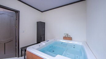 Serenity Hotel & Villas