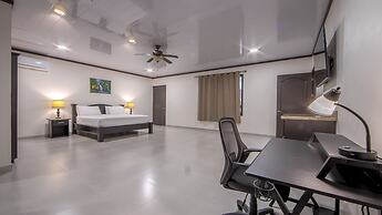 Serenity Hotel & Villas