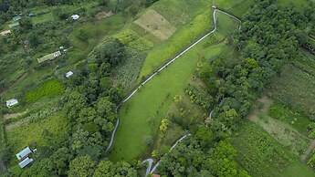 Serenity Hotel & Villas