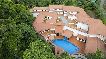 Serenity Hotel & Villas