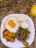 Serenity Hotel & Villas